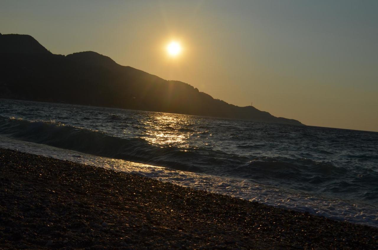 Tarsanas Beach Kokkari Exterior foto